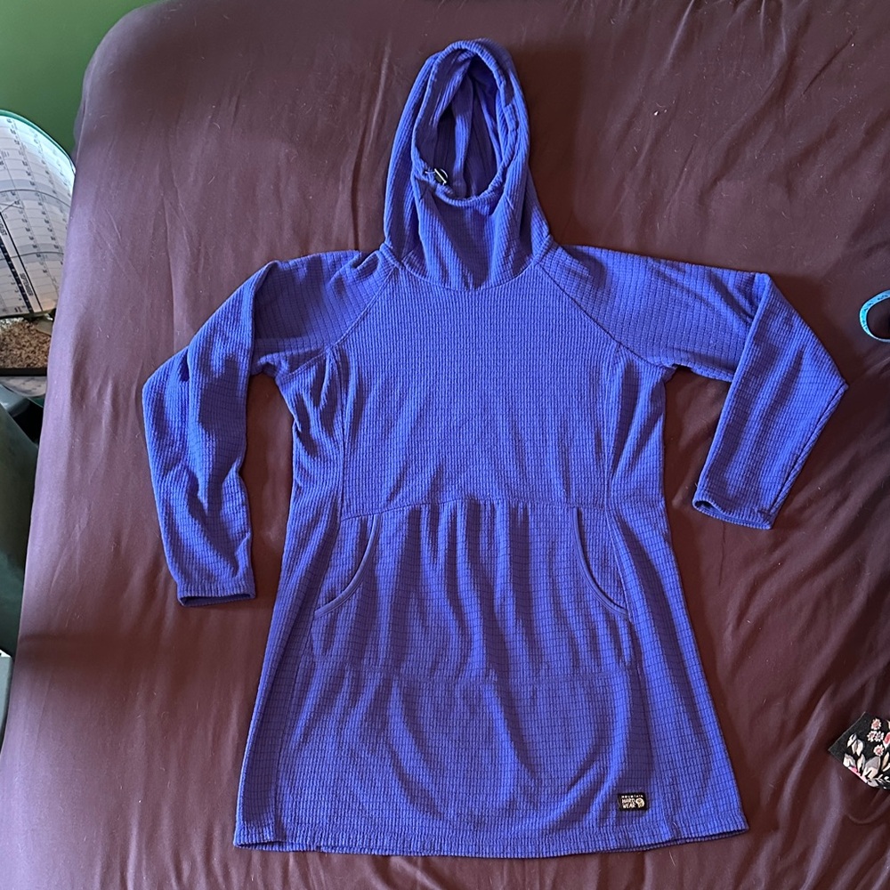 Summit Grid Hooded Long Sleeve Dress